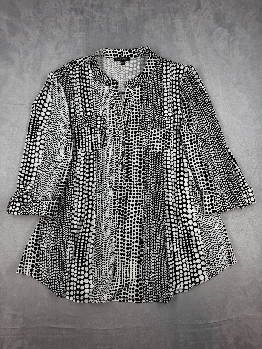 Ava & Grace Women's Large Black White Dot Lightweight Blouse Snap Front